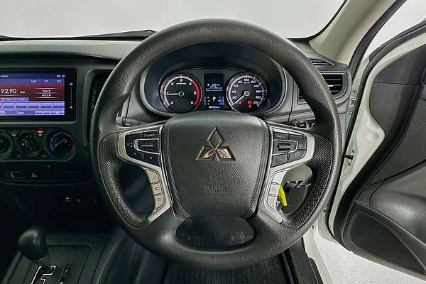 2022 Mitsubishi TRITON GLX (4x2) MR MY22.5 REAR WHEEL DRIVE