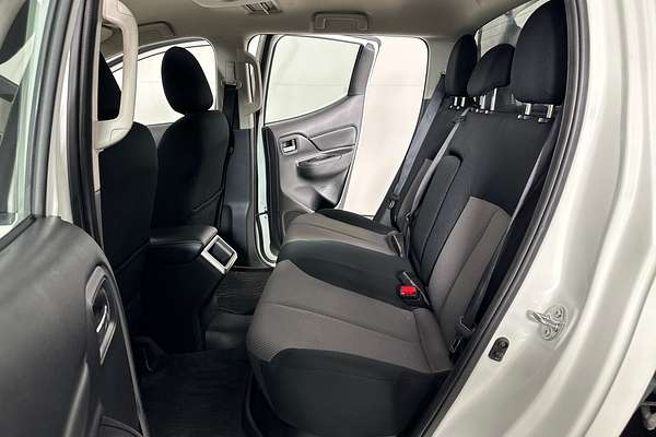 2021 Mitsubishi TRITON GLX+ (4x4) MR MY21 4X4