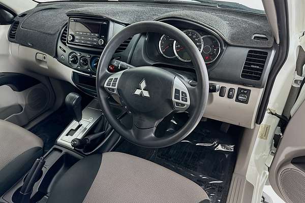 2014 Mitsubishi Triton GLX MN 4X4