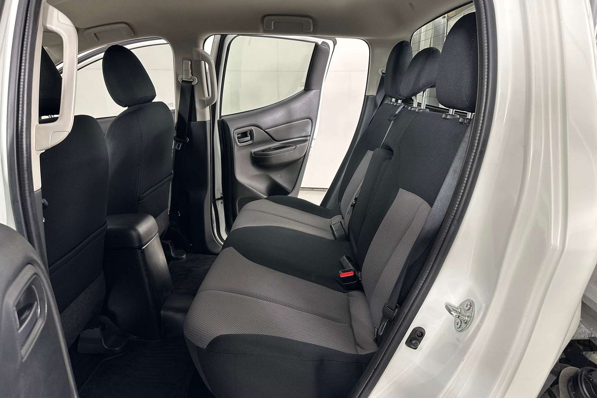 2021 Mitsubishi TRITON GLX (4x4) MR MY21 4X4