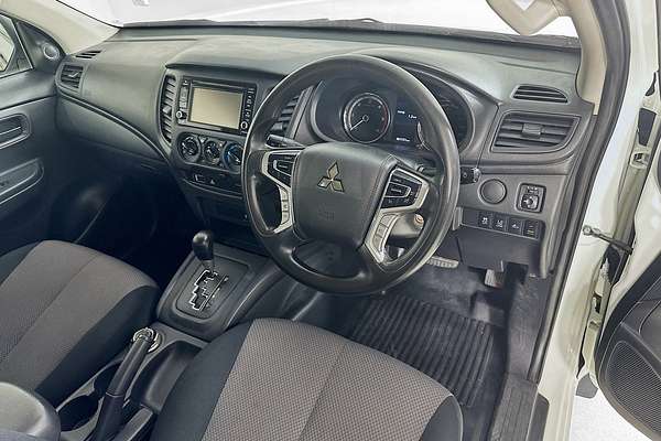 2022 Mitsubishi TRITON GLX (4x4) MR MY22 4X4