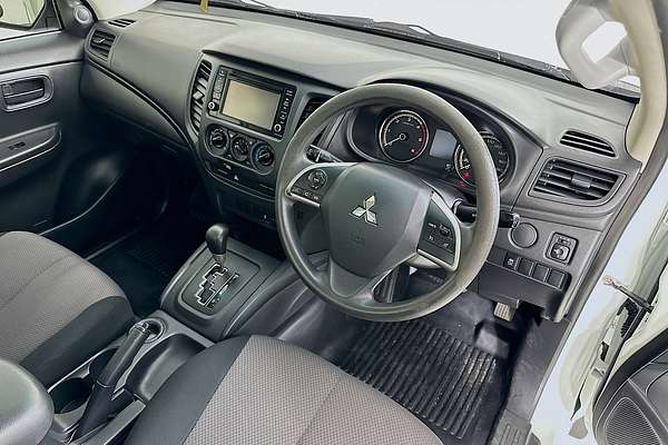 2021 Mitsubishi TRITON GLX (4x2) MR MY21 4x2