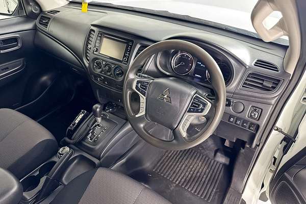 2022 Mitsubishi TRITON GLX (4x4) MR MY22 4X4