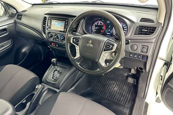 2022 Mitsubishi TRITON GLX (4x4) MR MY22 4X4