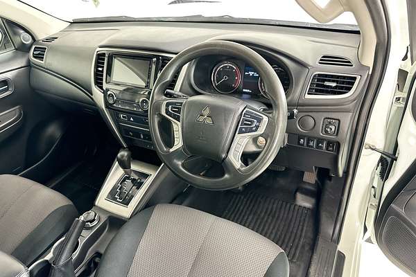 2022 Mitsubishi TRITON GLX+ (4x4) MR MY22 4X4