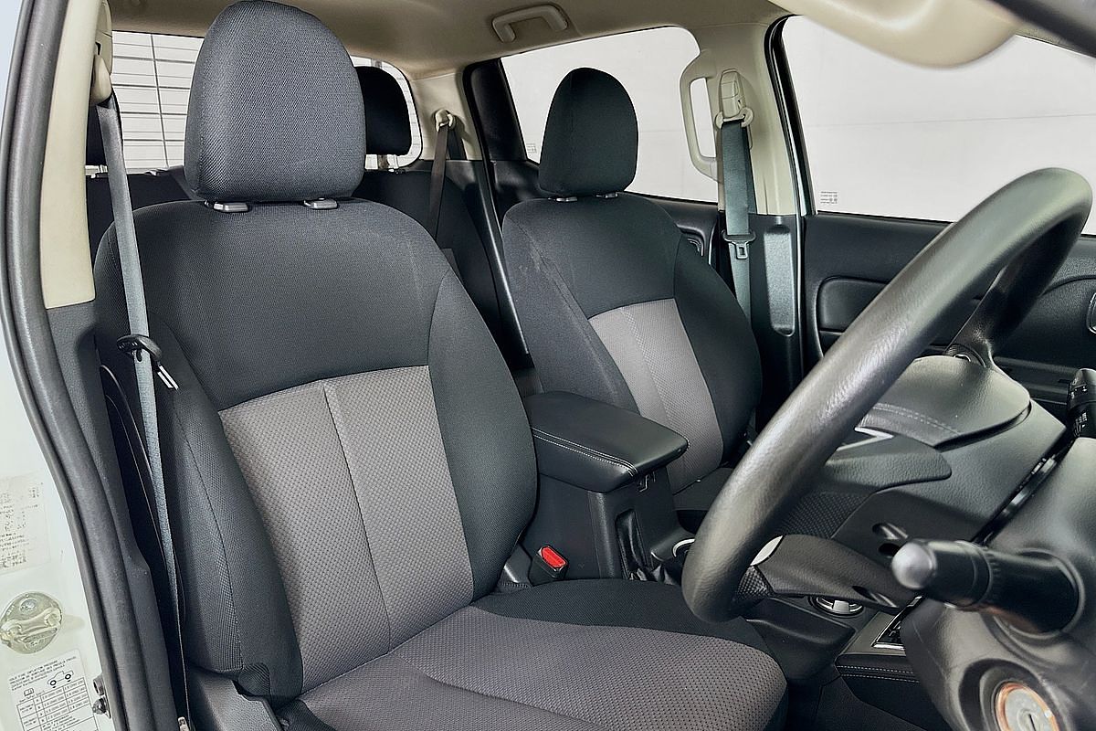 2022 Mitsubishi TRITON GLX+ (4x4) MR MY22 4X4