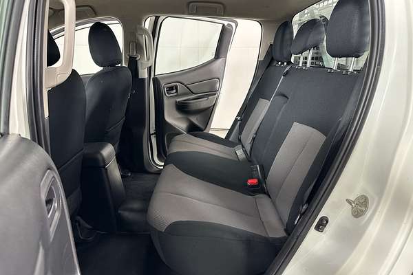 2022 Mitsubishi TRITON GLX (4x4) MR MY22 4X4
