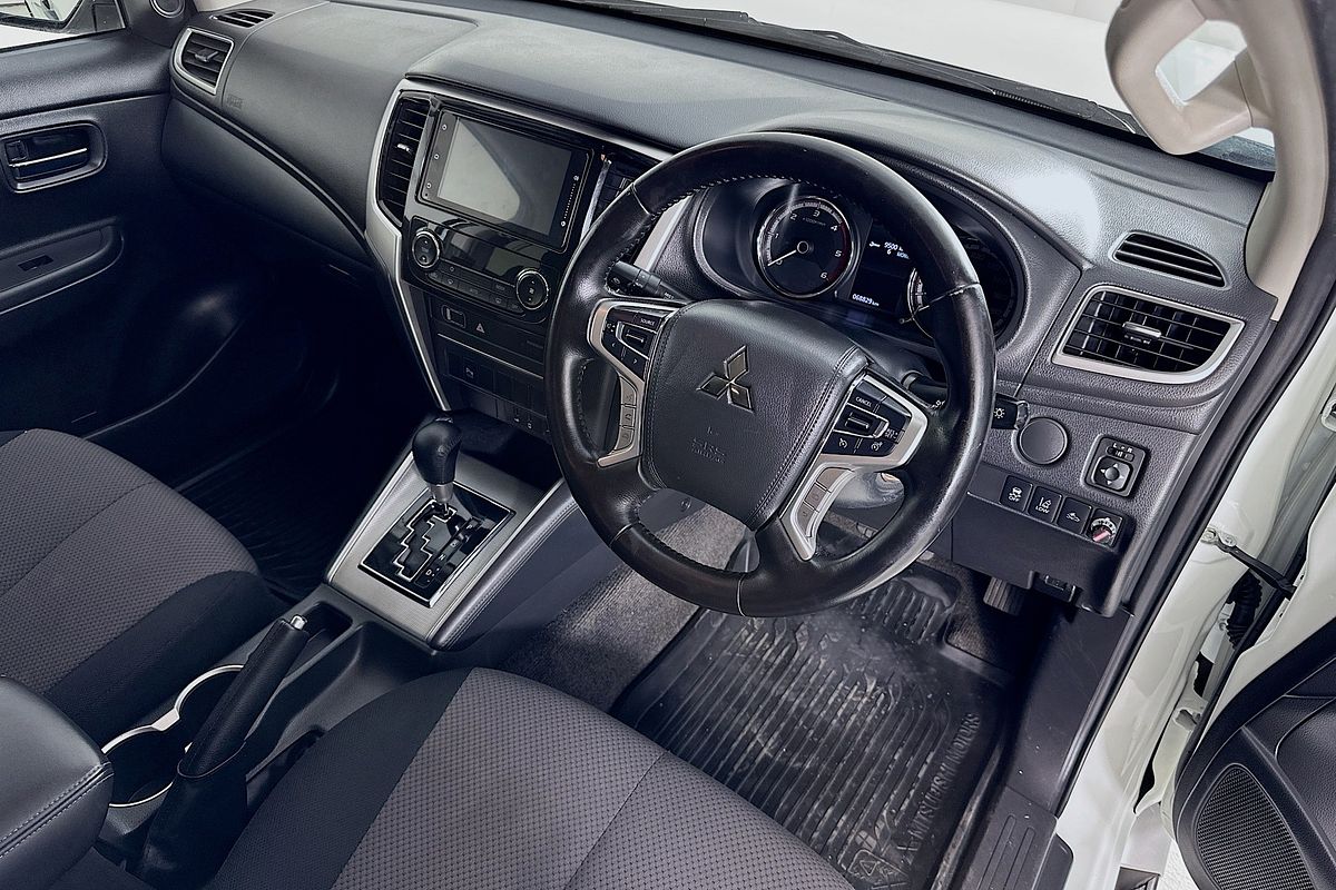 2022 Mitsubishi TRITON GLX-R (4x2) MR MY22 4x2