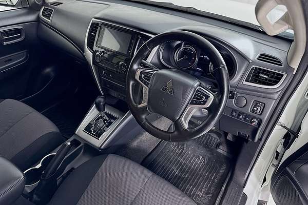 2022 Mitsubishi TRITON GLX-R (4x2) MR MY22 4x2