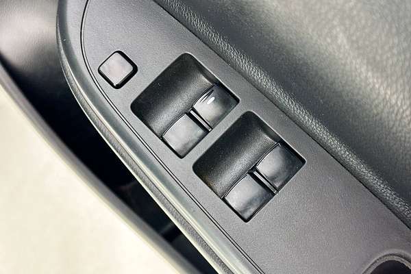 2022 Mitsubishi TRITON GLX (4x4) MR MY22 4X4