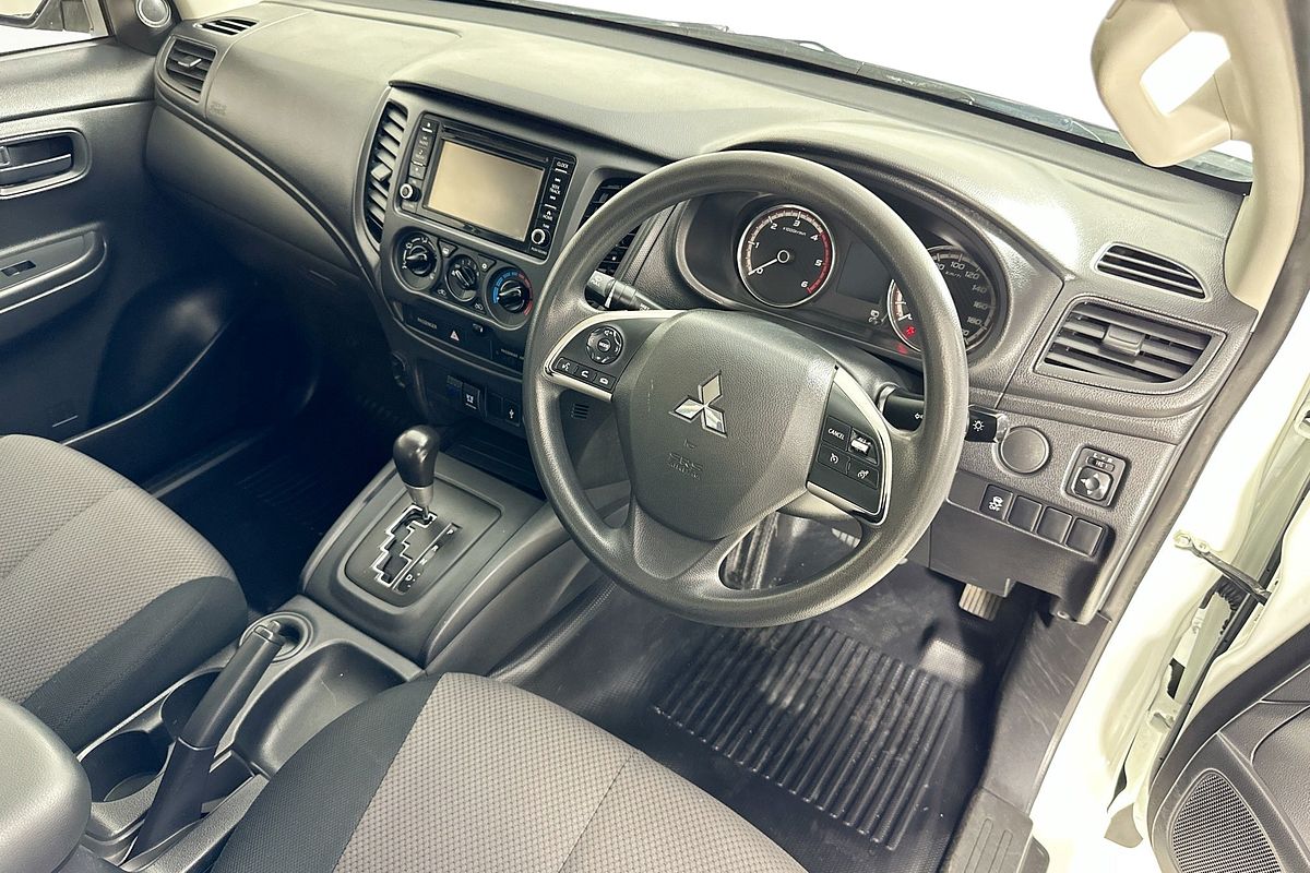2022 Mitsubishi TRITON GLX (4x2) MR MY22.5 REAR WHEEL DRIVE