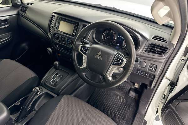 2021 Mitsubishi TRITON GLX (4x4) MR MY22 4X4