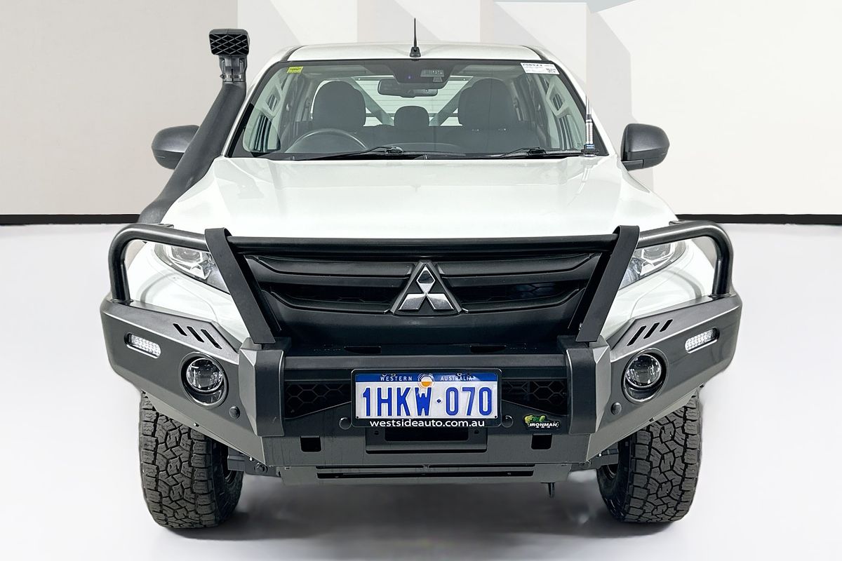 2021 Mitsubishi Triton GLX MR 4X4