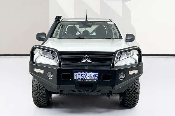2022 Mitsubishi TRITON GLX+ (4x4) MR MY22 4X4