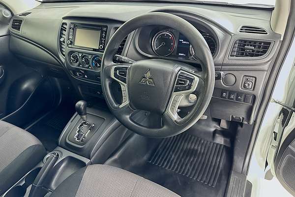 2022 Mitsubishi Triton GLX MR Rear Wheel Drive