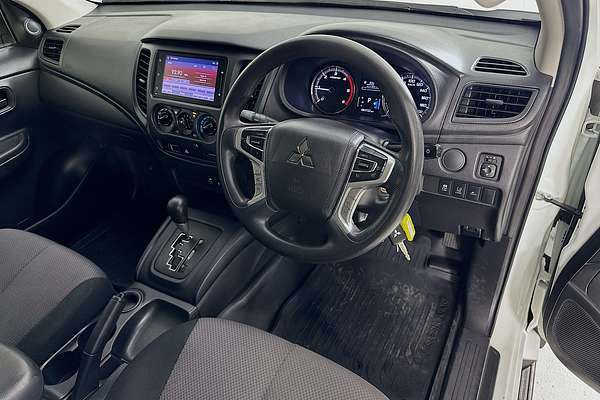 2022 Mitsubishi TRITON GLX (4x2) MR MY22.5 REAR WHEEL DRIVE
