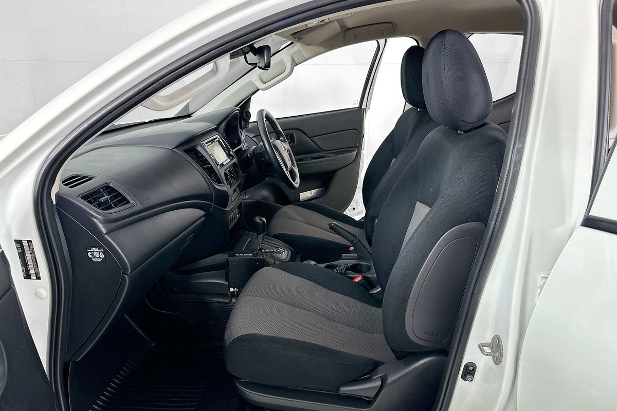 2022 Mitsubishi TRITON GLX (4x4) MR MY22 4X4