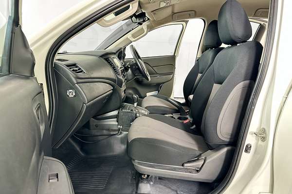 2022 Mitsubishi TRITON GLX (4x4) MR MY22 4X4