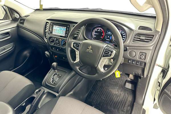 2021 Mitsubishi TRITON GLX (4x2) MR MY22 4x2