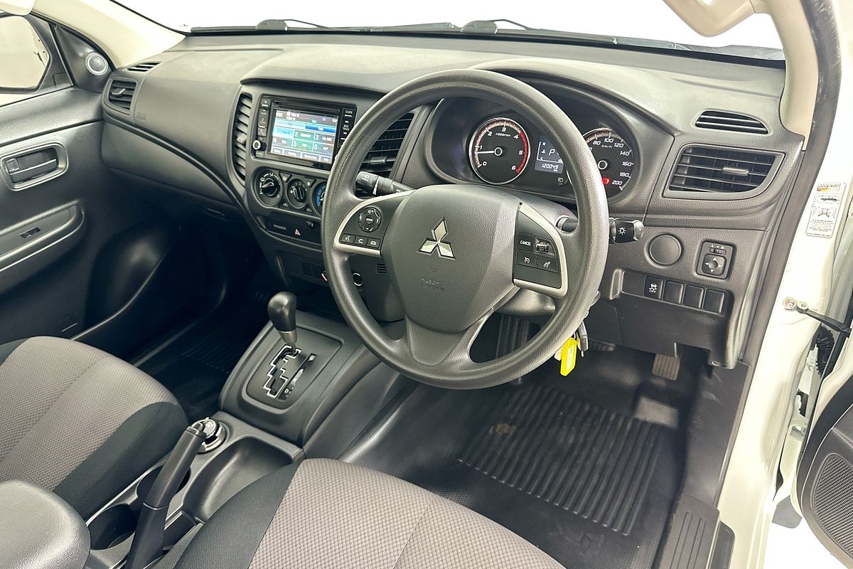 2021 Mitsubishi TRITON GLX (4x2) MR MY21 4x2