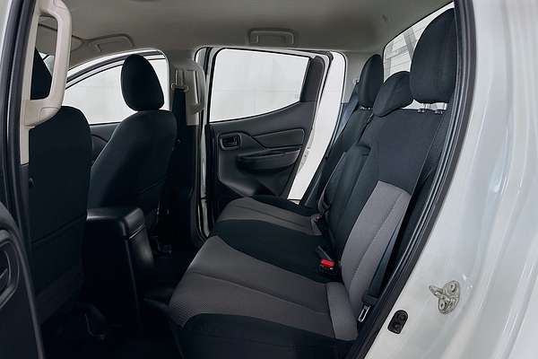 2022 Mitsubishi TRITON GLX (4x4) MR MY22 4X4