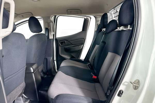 2022 Mitsubishi TRITON GLX (4x4) MR MY22 4X4