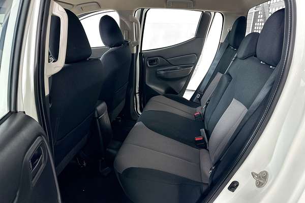 2022 Mitsubishi TRITON GLX (4x4) MR MY22 4X4