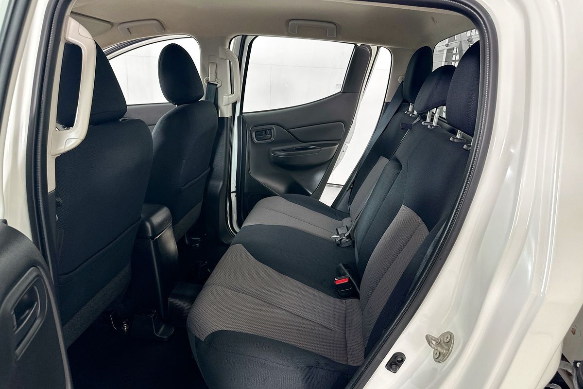 2022 Mitsubishi TRITON GLX (4x4) MR MY22 4X4