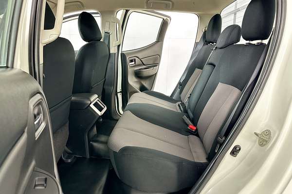 2022 Mitsubishi TRITON GLX+ (4x4) MR MY22 4X4
