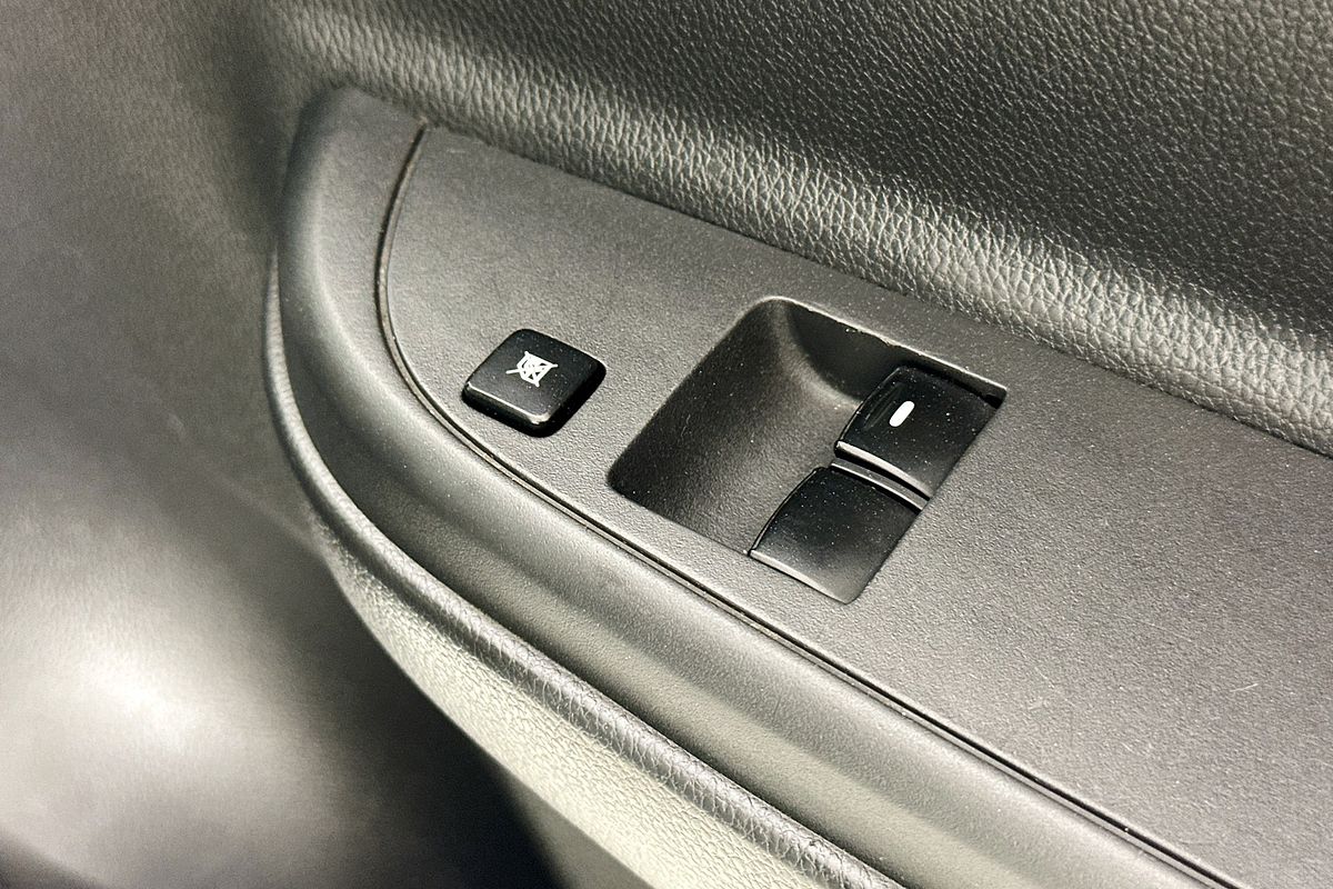 2021 Mitsubishi TRITON GLX (4x2) MR MY21 4x2