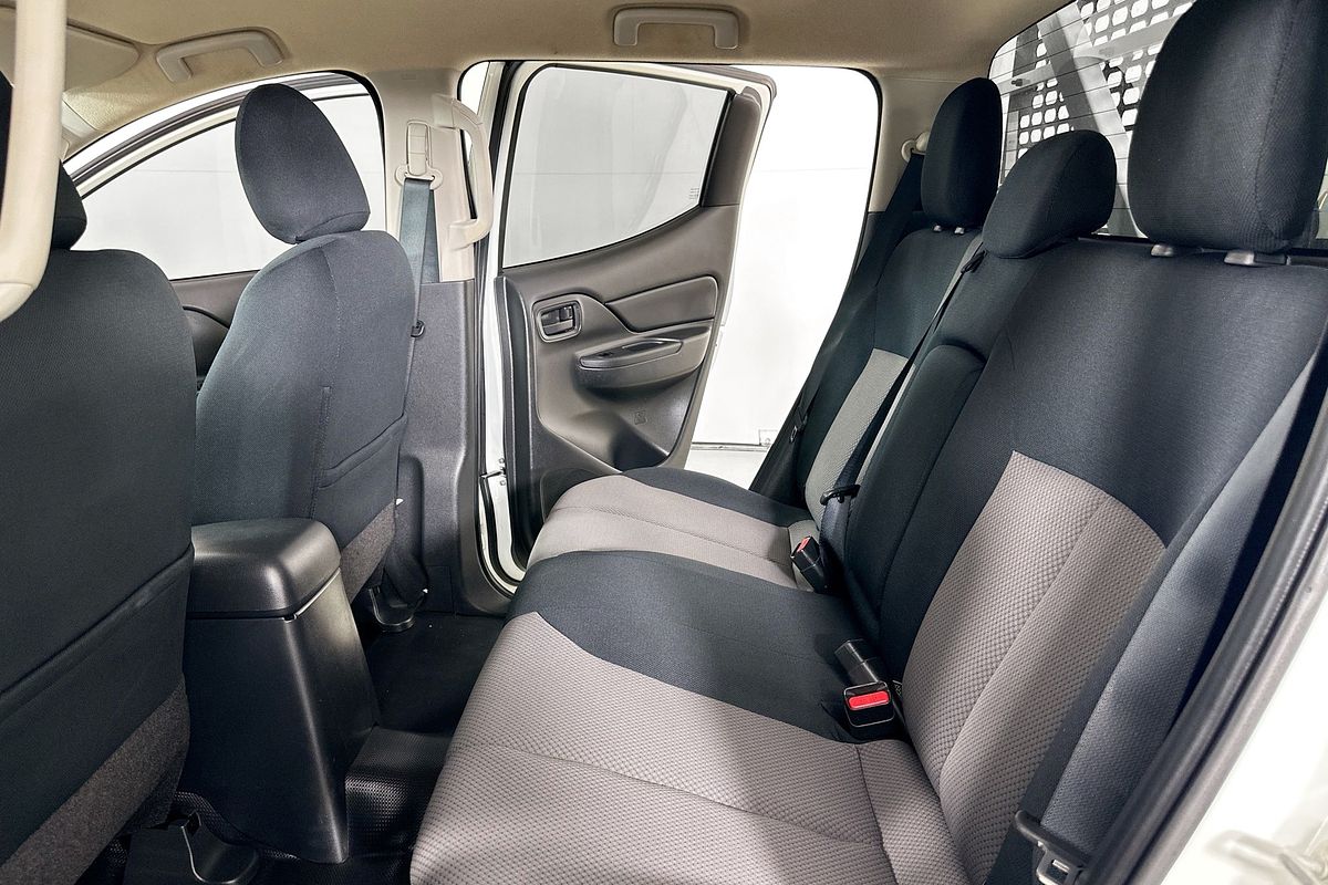 2021 Mitsubishi TRITON GLX (4x4) MR MY22 4X4