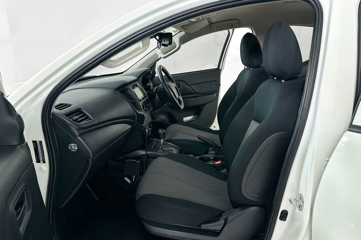 2021 Mitsubishi TRITON GLX (4x4) MR MY22 4X4