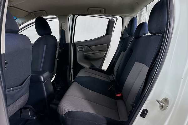 2015 Mitsubishi TRITON GLX (4x4) MQ MY16 4X4