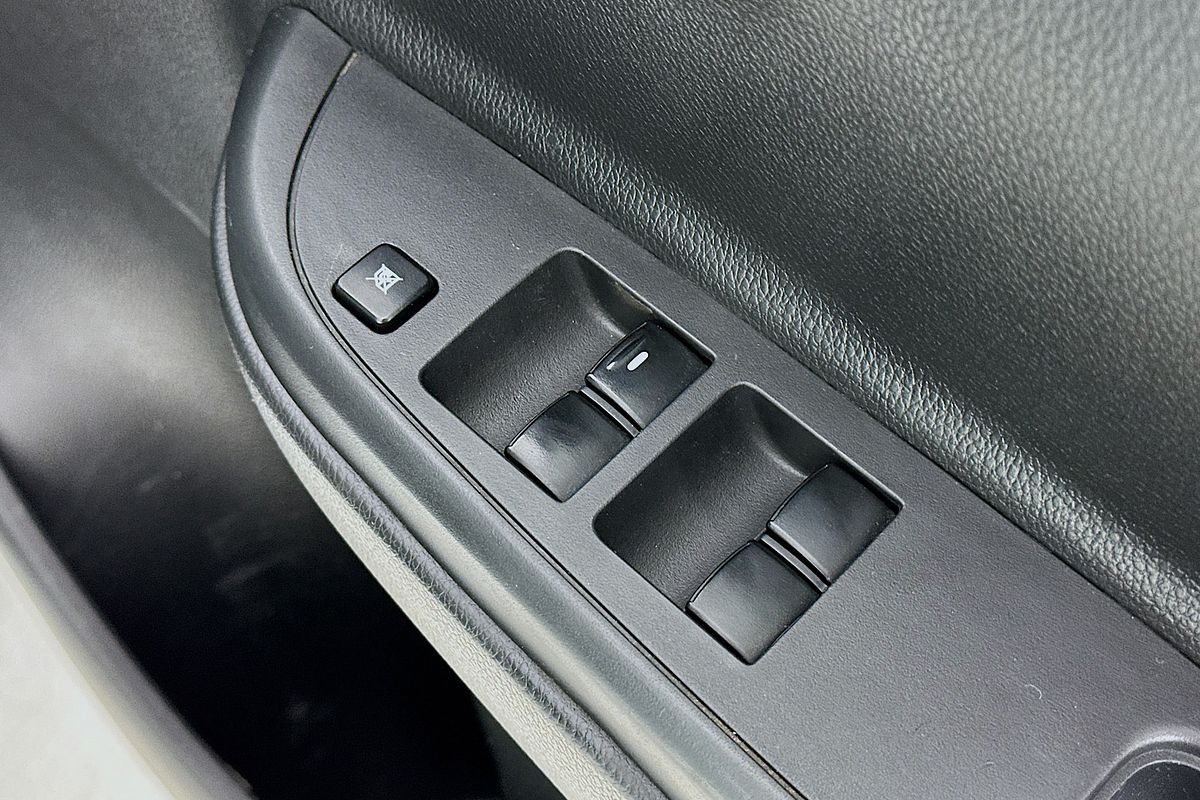 2020 Mitsubishi TRITON GLX ADAS (4x2) MR MY21 4x2