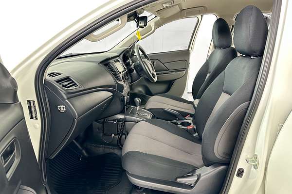 2021 Mitsubishi TRITON GLX (4x2) MR MY22 4x2