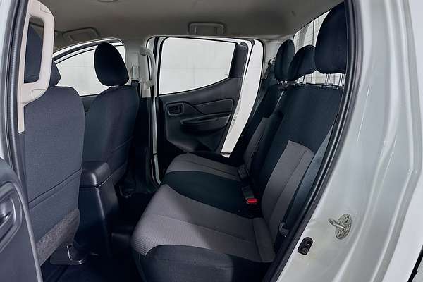 2022 Mitsubishi TRITON GLX (4x4) MR MY22 4X4