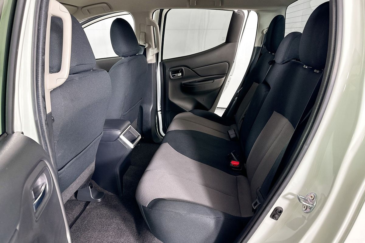 2021 Mitsubishi TRITON GLX-R (4x4) MR MY22 4X4