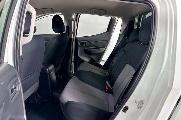 2022 Mitsubishi TRITON GLX (4x2) MR MY22 4x2