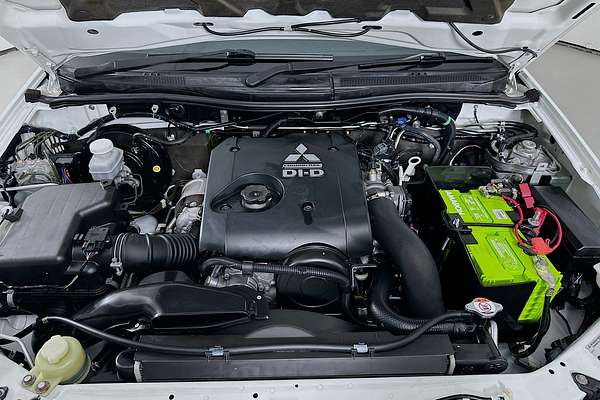 2014 Mitsubishi Triton GLX MN 4X4