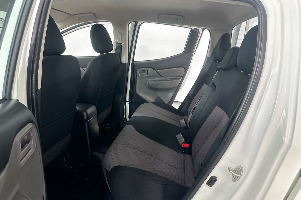 2017 Mitsubishi TRITON GLX (4x4) MQ MY17 4X4