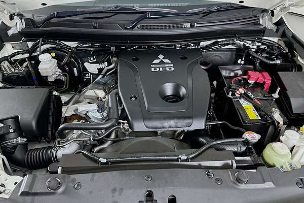 2022 Mitsubishi TRITON GLX-R (4x2) MR MY22 4x2