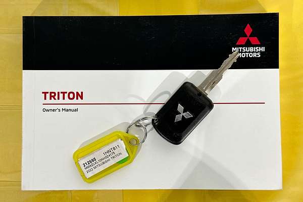 2022 Mitsubishi TRITON GLX (4x4) MR MY22 4X4