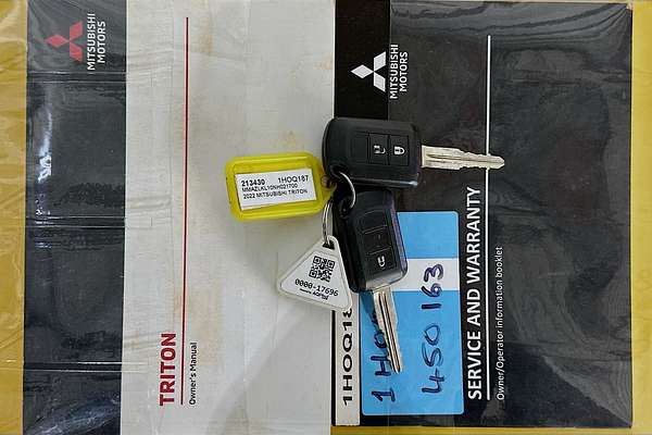 2022 Mitsubishi TRITON GLX (4x4) MR MY22 4X4