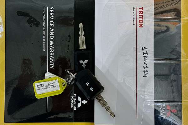 2023 Mitsubishi TRITON GLX (4x2) MR MY23 REAR WHEEL DRIVE
