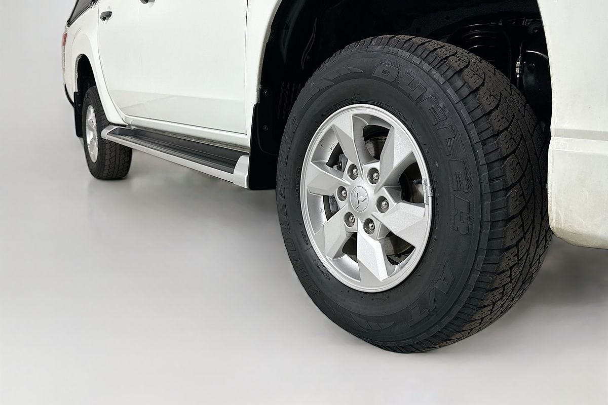 2021 Mitsubishi TRITON GLX+ (4x4) MR MY22 4X4