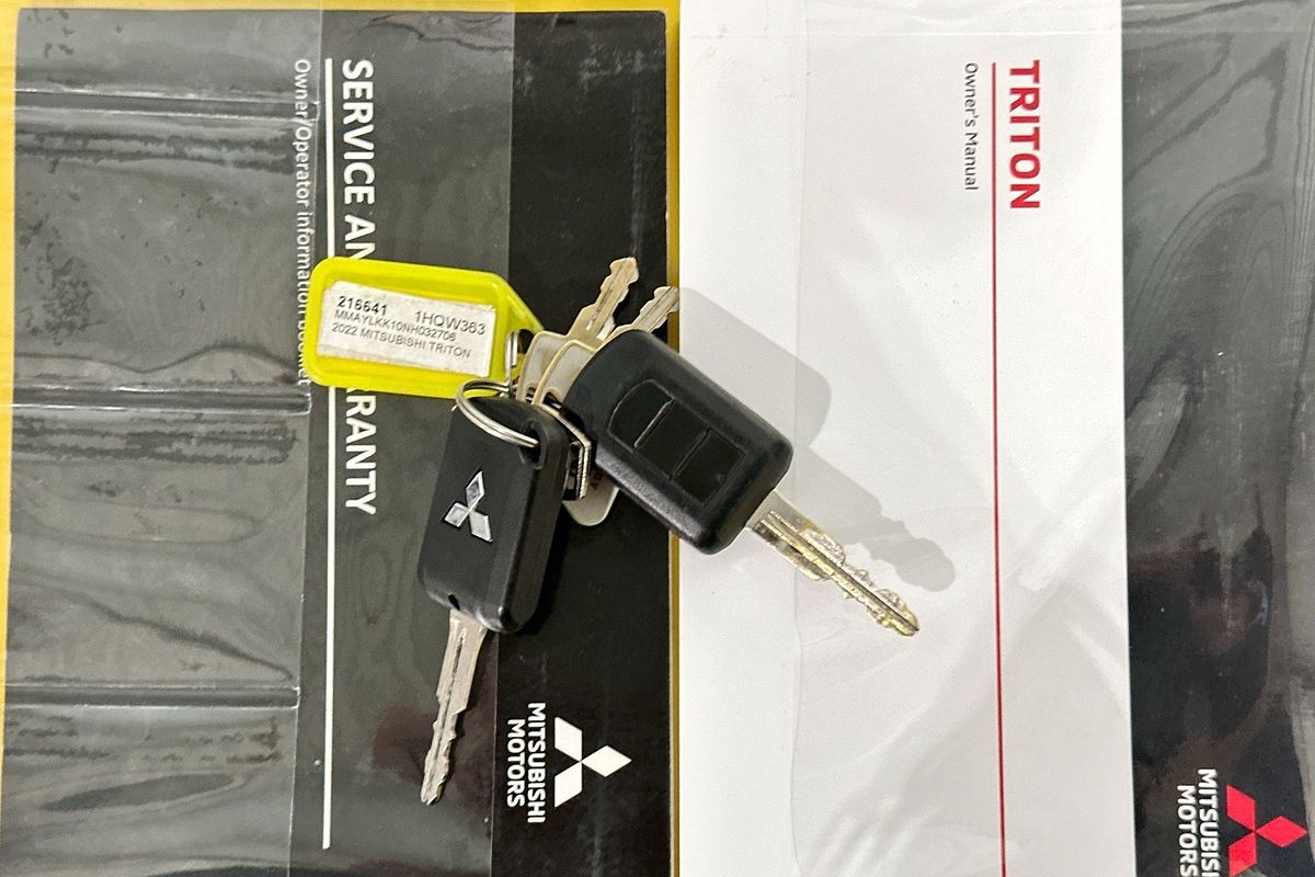 2022 Mitsubishi TRITON GLX (4x2) MR MY22.5 REAR WHEEL DRIVE