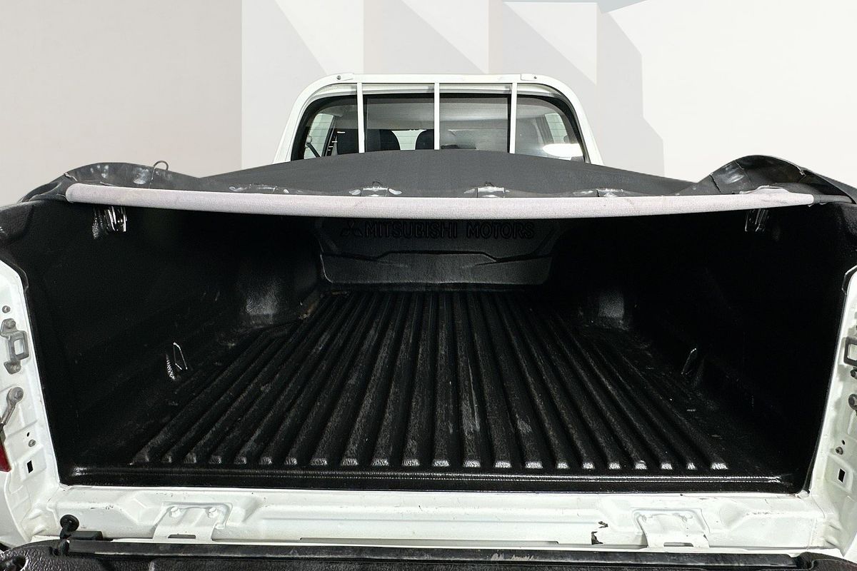 2017 Mitsubishi TRITON GLX (4x4) MQ MY17 4X4