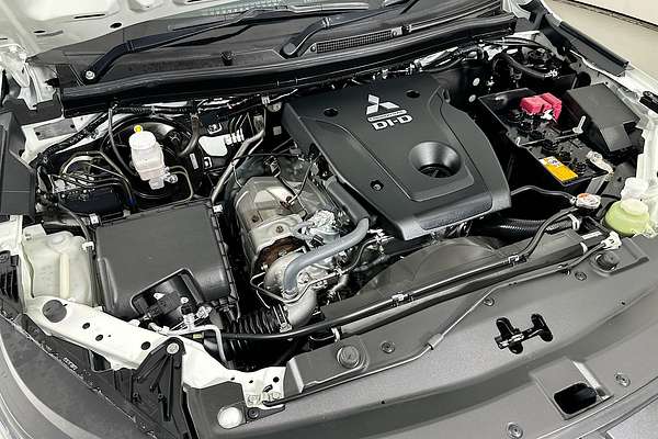 2023 Mitsubishi TRITON GLX (4x2) MR MY23 REAR WHEEL DRIVE