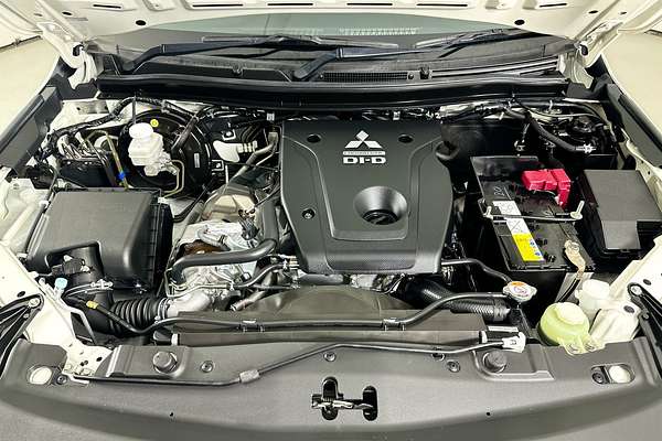 2021 Mitsubishi TRITON GLX (4x2) MR MY22 4x2