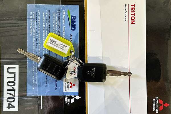 2021 Mitsubishi TRITON GLX (4x4) MR MY22 4X4